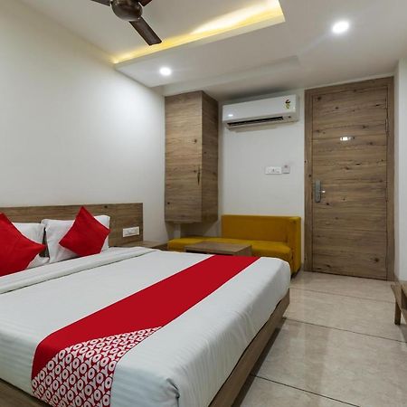 Capital O 47403 Hotel Manjeet Bhopal Exterior foto